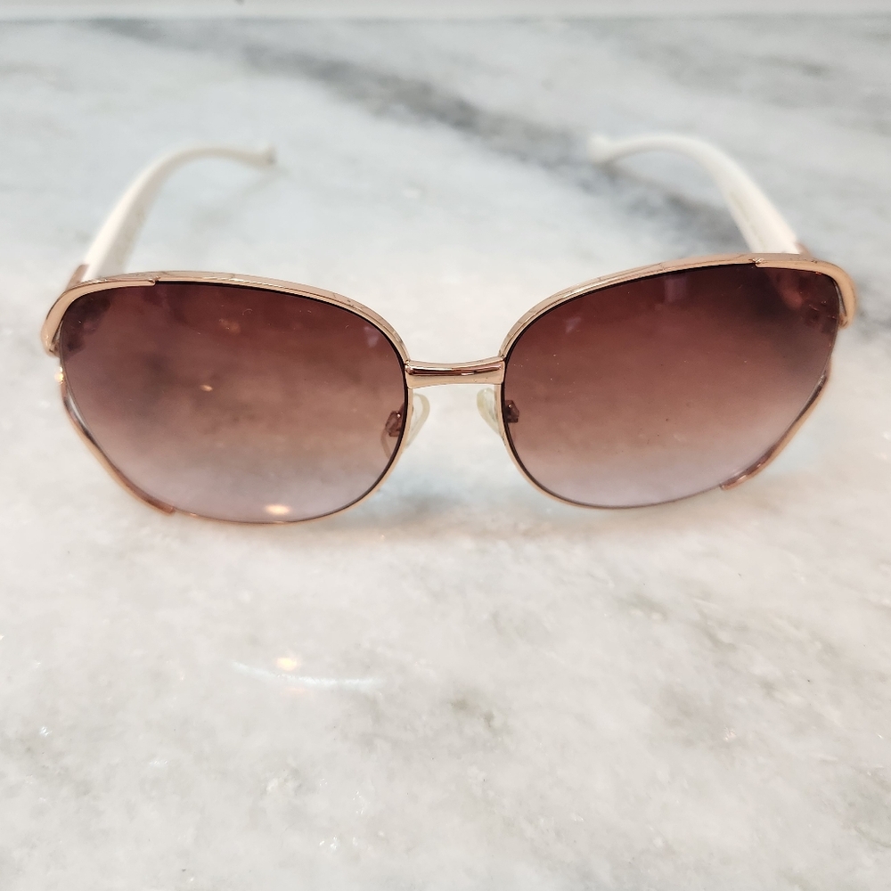 Jessica Simpson Gold and White Sunglasses Aviator Style